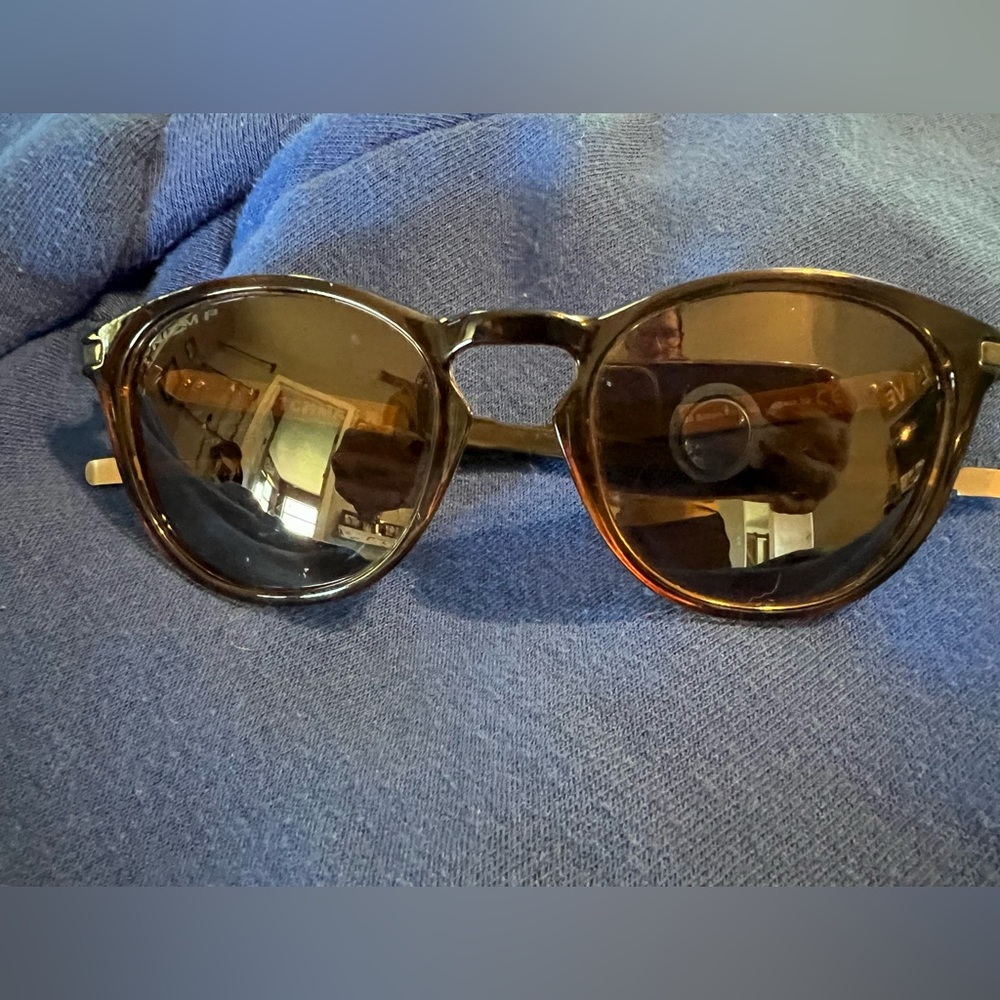Oakley Tortoise Pitchman